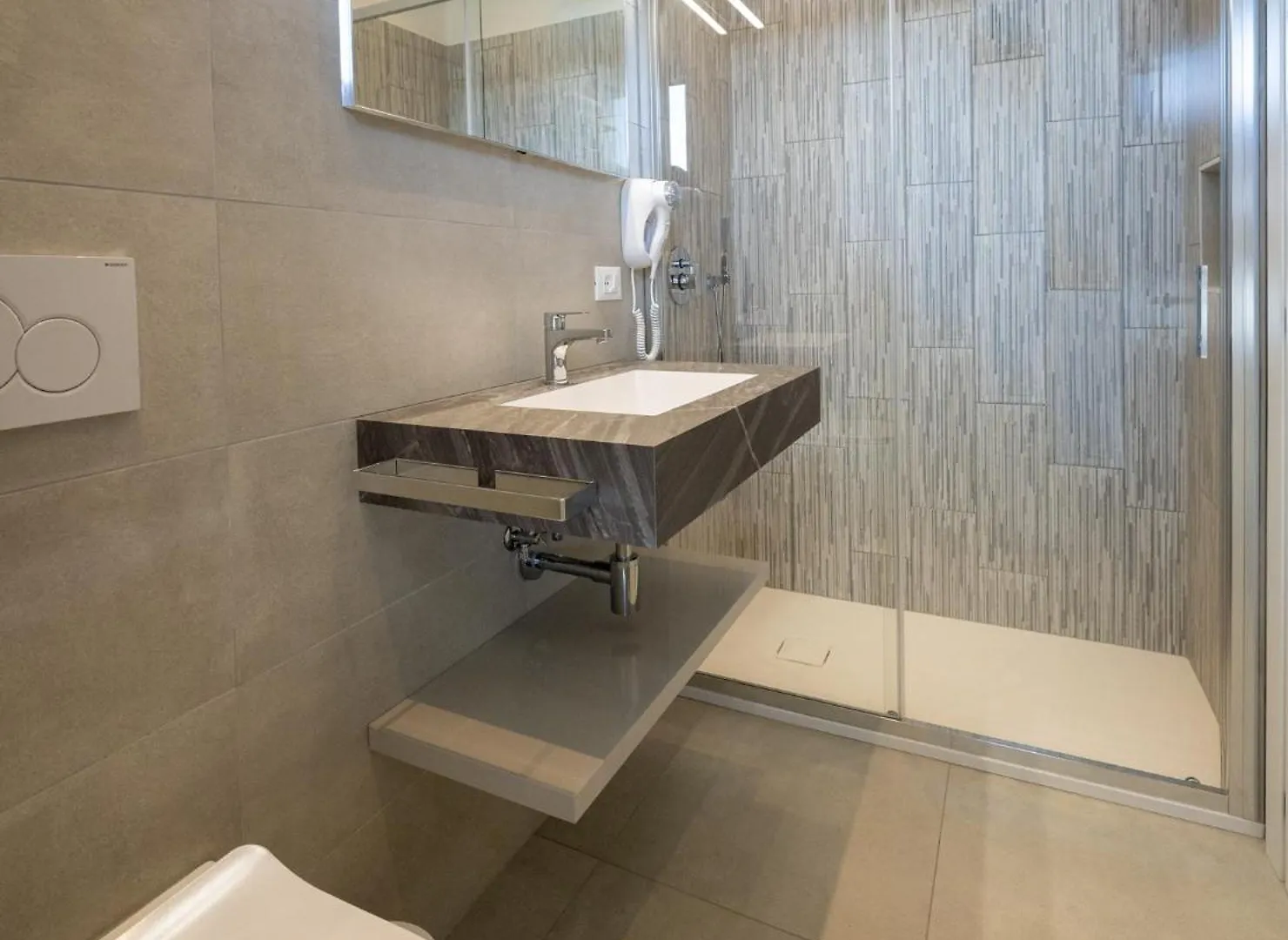 ***  Hotel Laurin Лидо-ди-Езоло Италия